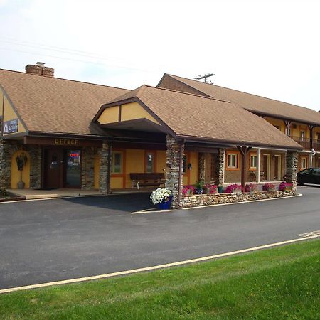 Soudersburg Inn & Suites Lancaster Ронкс Екстер'єр фото