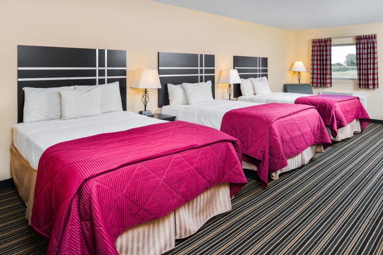 Soudersburg Inn & Suites Lancaster Ронкс Екстер'єр фото