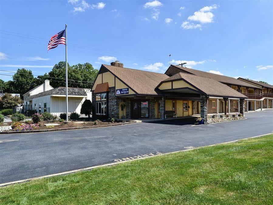 Soudersburg Inn & Suites Lancaster Ронкс Екстер'єр фото