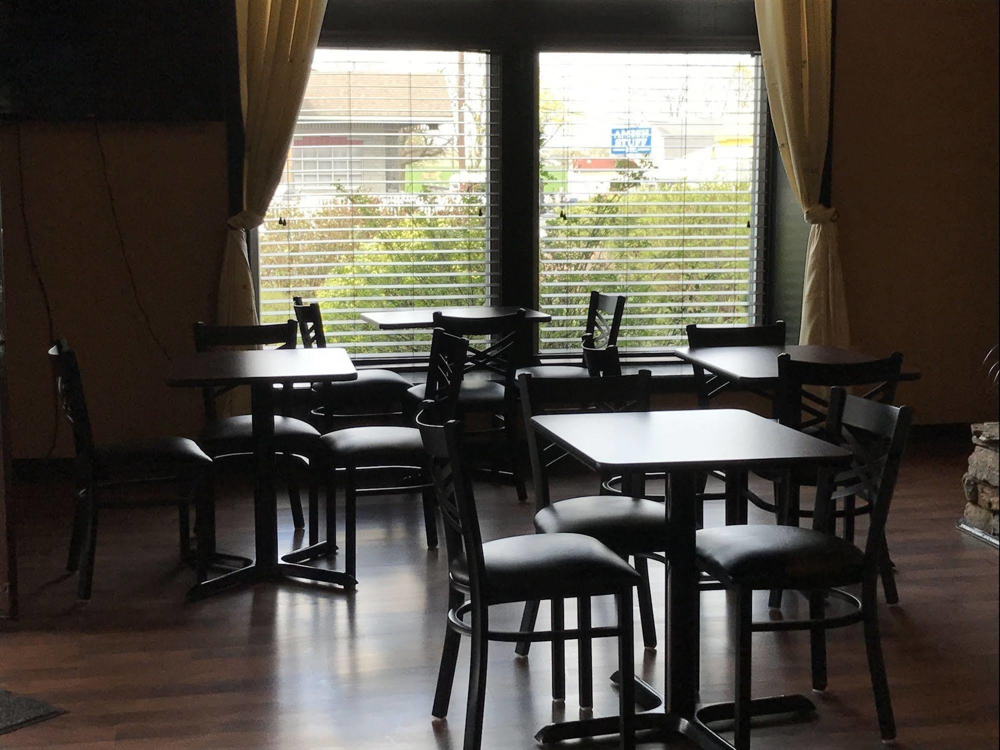 Soudersburg Inn & Suites Lancaster Ронкс Екстер'єр фото