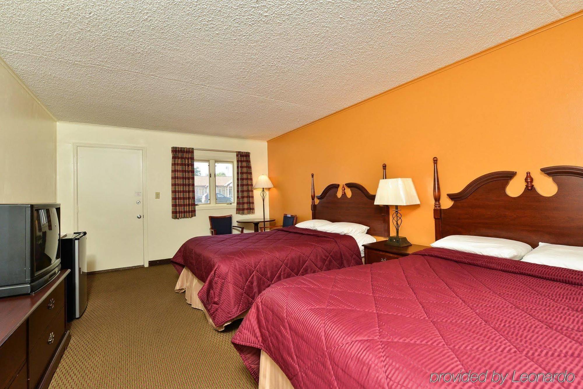 Soudersburg Inn & Suites Lancaster Ронкс Екстер'єр фото