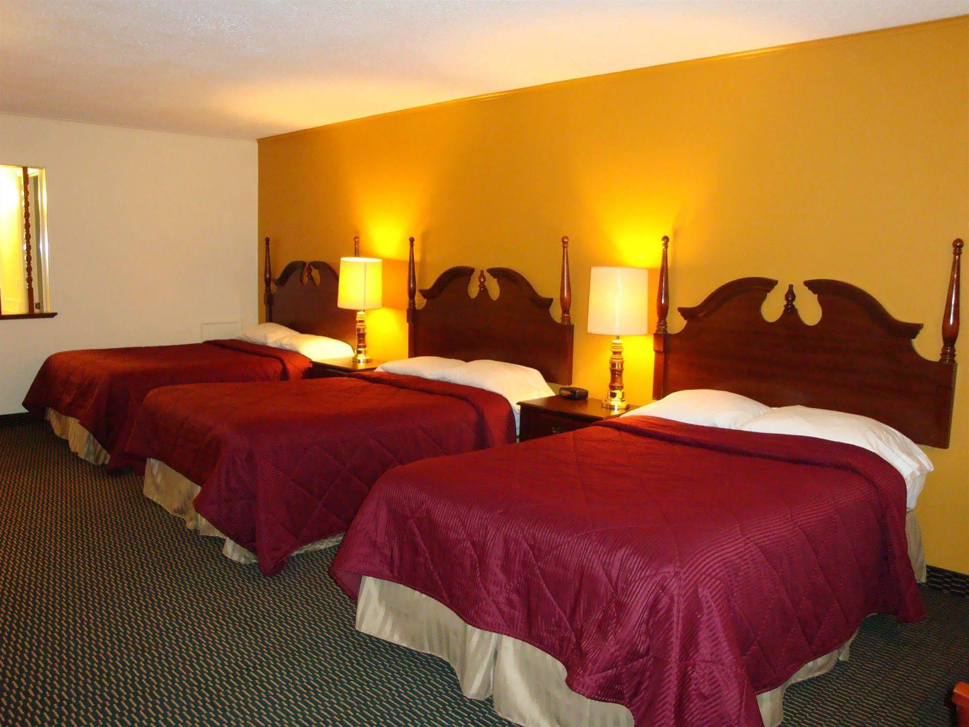 Soudersburg Inn & Suites Lancaster Ронкс Екстер'єр фото