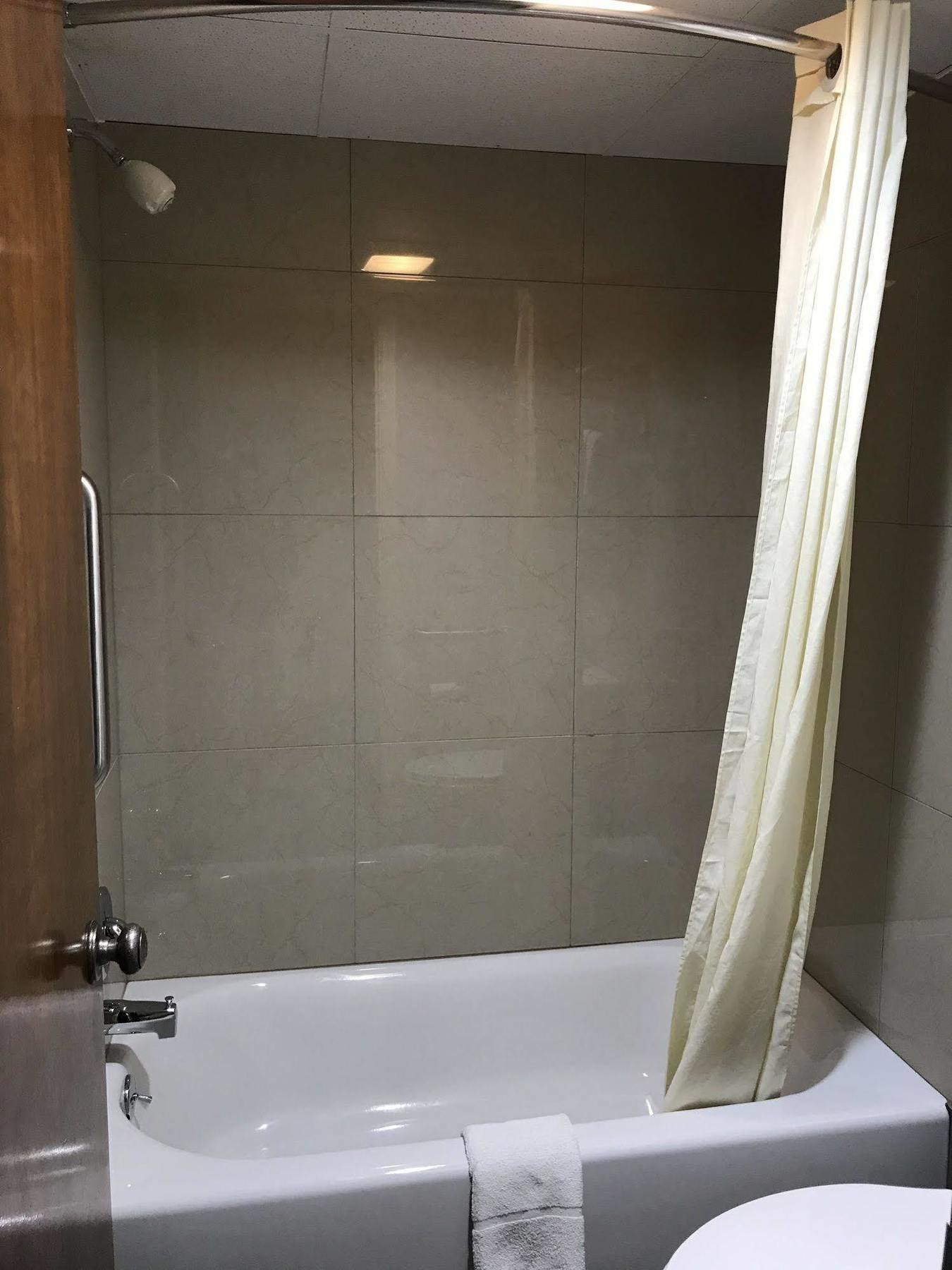 Soudersburg Inn & Suites Lancaster Ронкс Екстер'єр фото