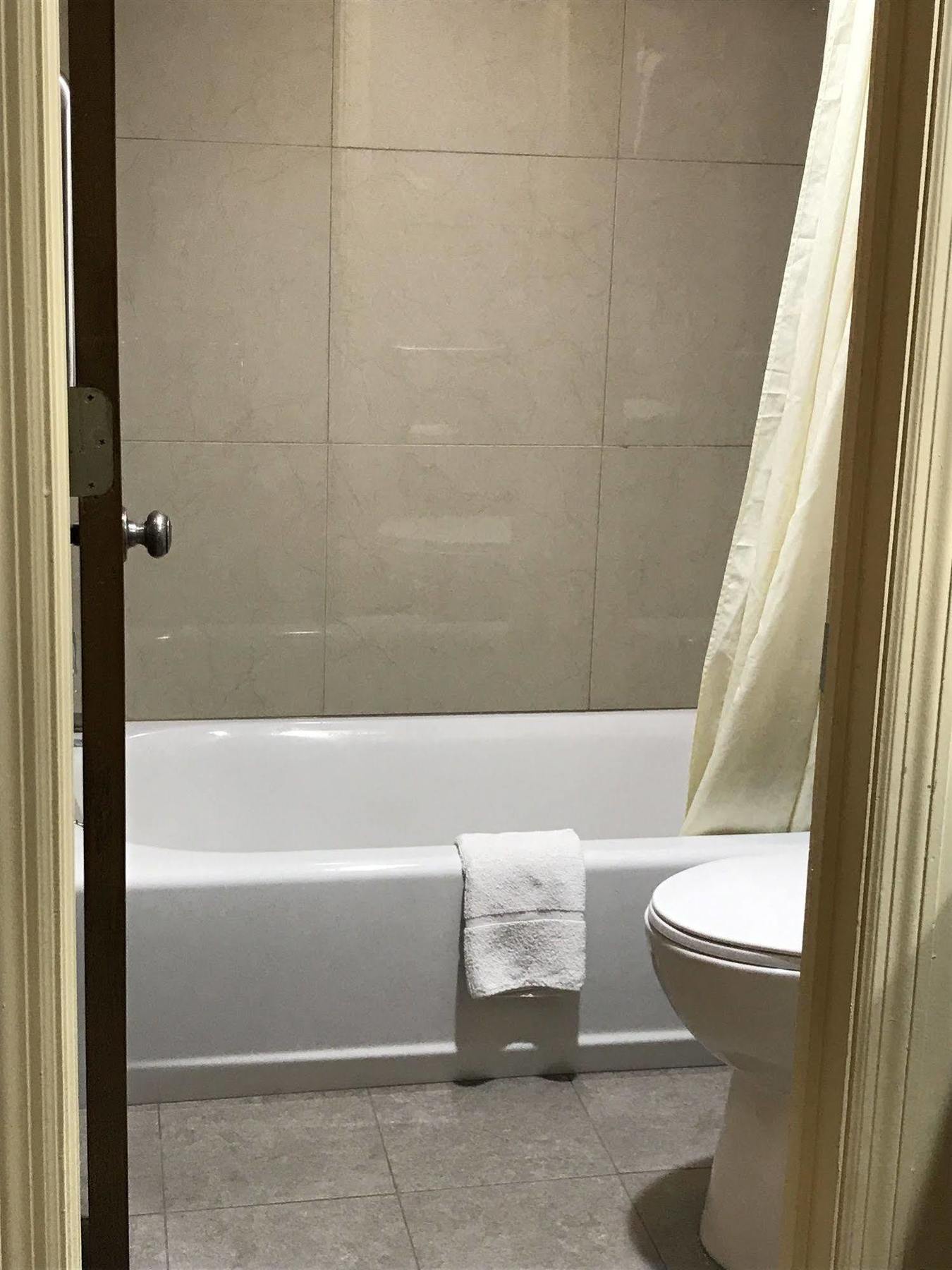 Soudersburg Inn & Suites Lancaster Ронкс Екстер'єр фото