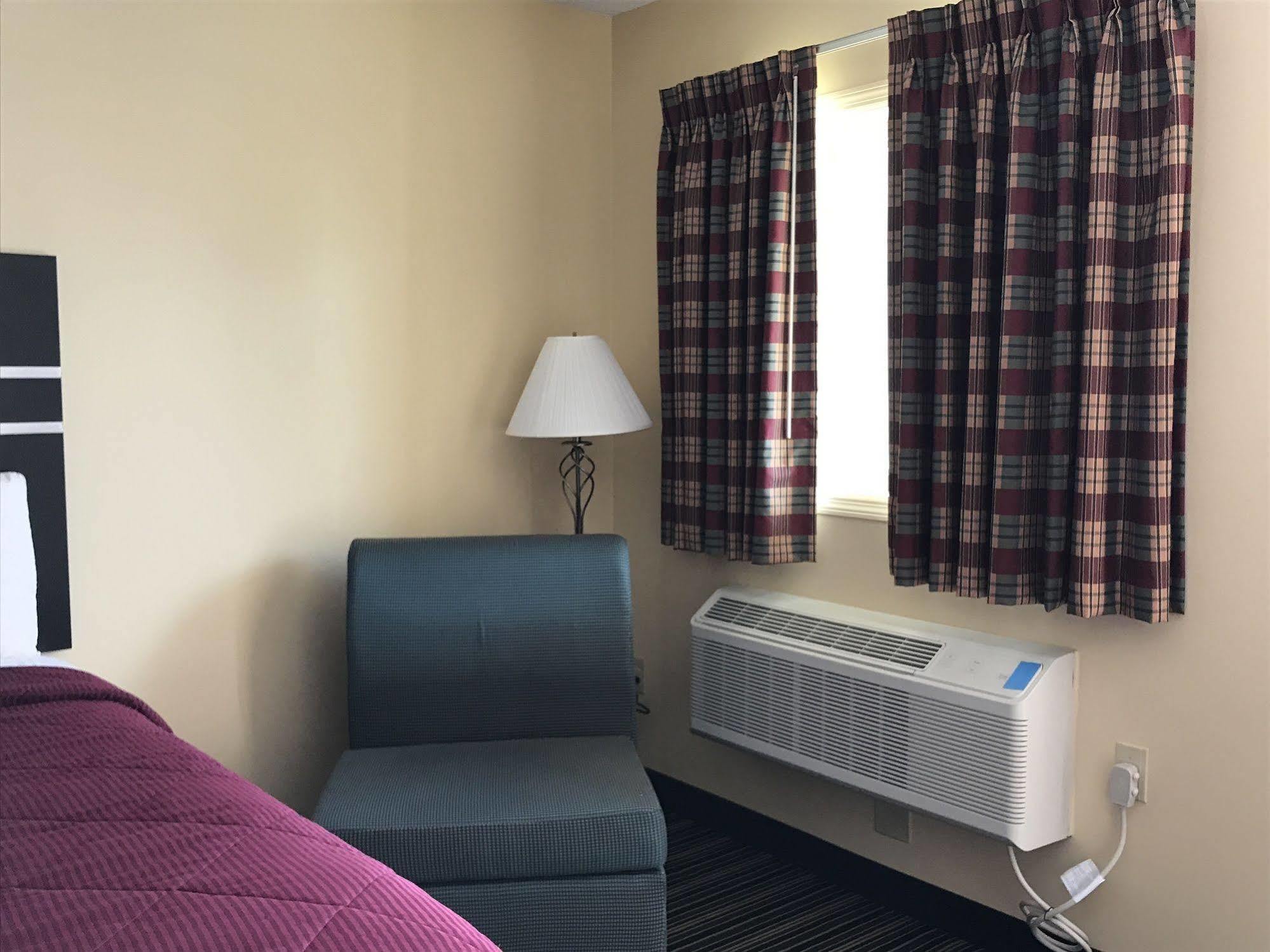 Soudersburg Inn & Suites Lancaster Ронкс Екстер'єр фото
