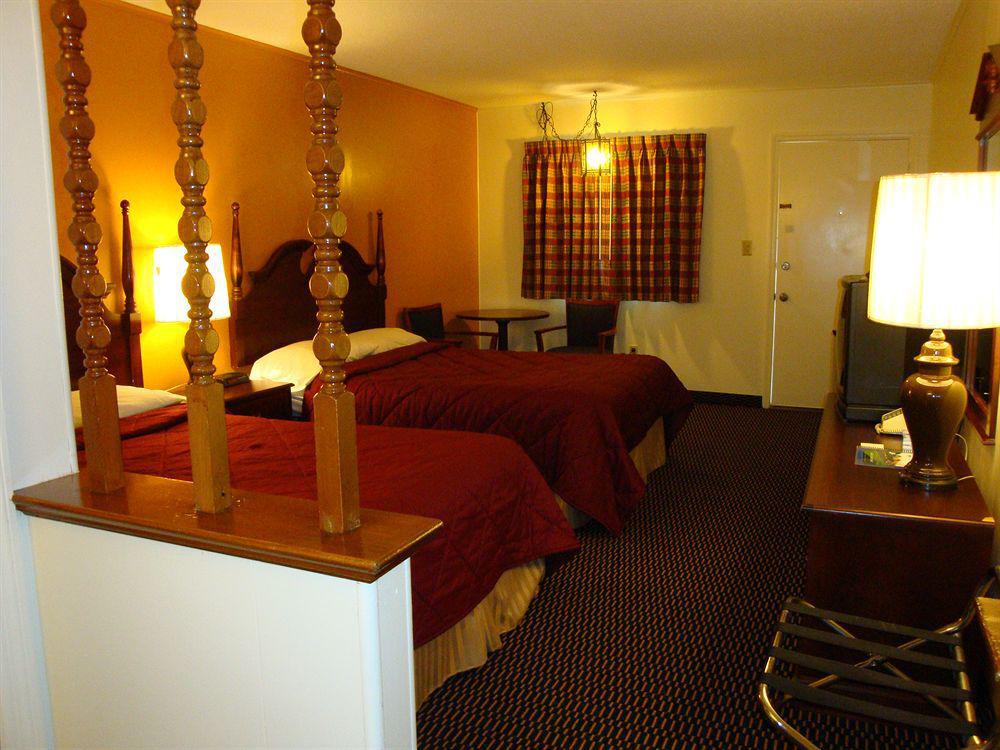 Soudersburg Inn & Suites Lancaster Ронкс Екстер'єр фото